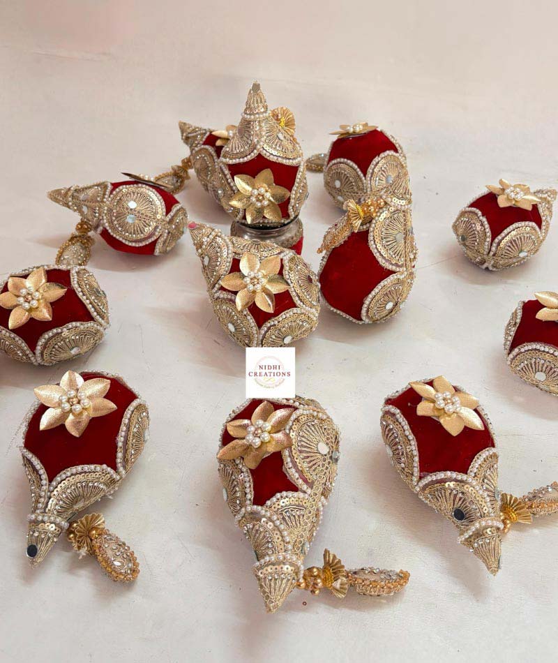 6 Red Gold Floral Royal Nariyal - Image 1